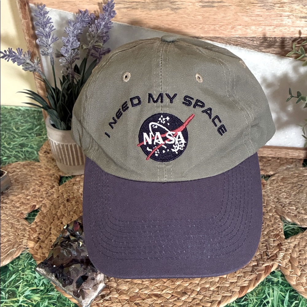 'I Need My Space, NASA Cap